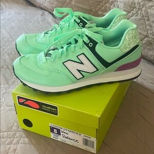 New Balance Art School 574 Classic Running Shoes, Agave Green